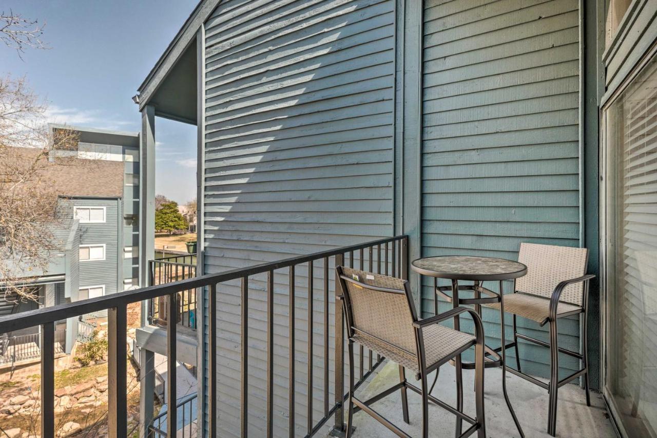 Idyllic Montgomery Condo With Pool And Lake View! Exterior photo